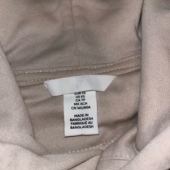 H&M Oversized Hoodie - Picture 2 of 3